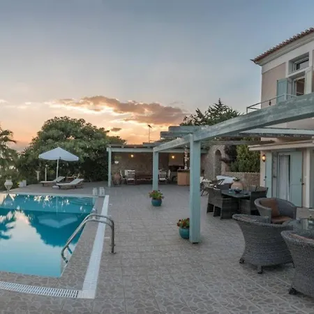 Luxurious Cosy Breathtaking Seaview Pool Villa